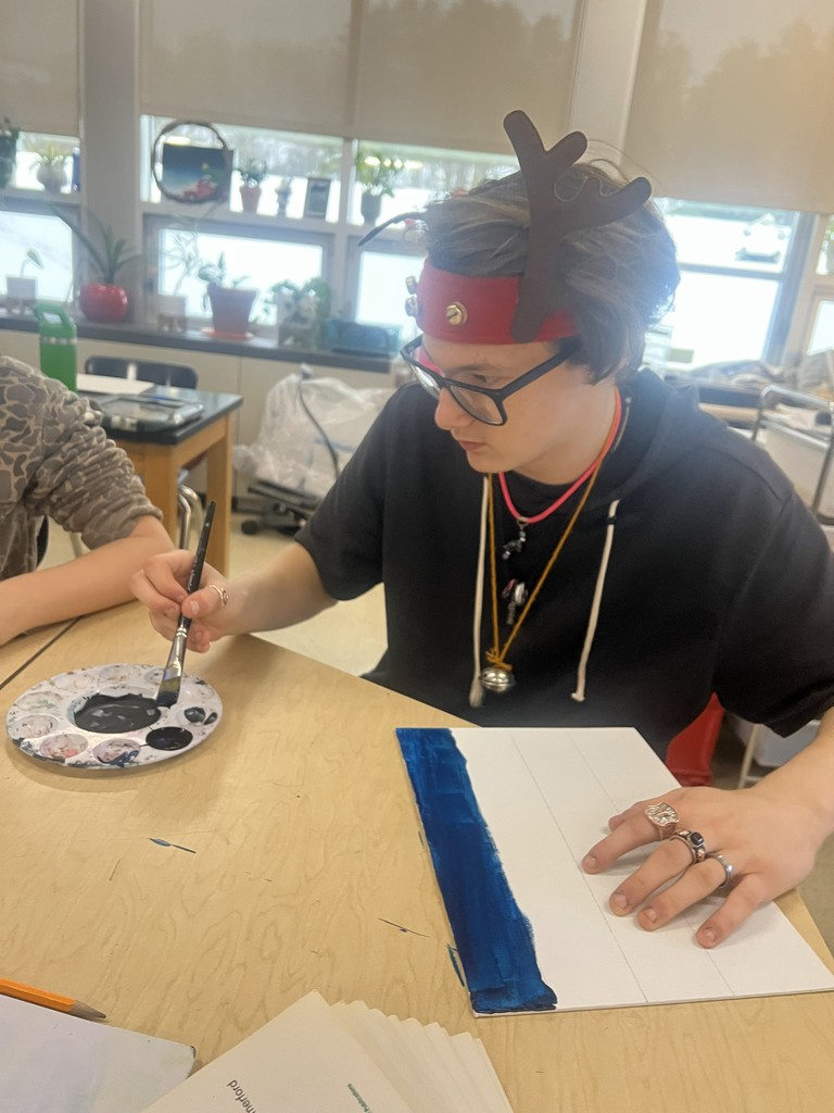 Every year around the holidays, Mrs. Philpotts-Breese and Mrs. Sutton's students chose a painting to reproduce. This year, they chose the "Northern Lights” painting. They persevered, and their finished products were stunning!! They all did a great job letting their creativity shine through! 🎨🌌