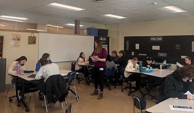 High School Business Teacher, Ms. Hamilton, has some news to share from her Personal Finance classes! On Tuesday, Feb. 3rd and Wednesday, Feb. 4th, Morgan Keith, Branch Operations/Community Relations Specialist from TCT Federal Credit Union, came to HFCS to present to the Personal Finance classes. Some of the topics covered included: Banks vs Credit Unions, financial services offered, building credit, and avoiding fraud. Students were provided with presentations, handouts, and some swag! It's always great to have community partners come for a visit! 