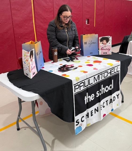 Last week,  Ms. Hamilton and Mr. Marsh brought 20 HFSC students to the 4th Annual Tamarac High School Trade Career Fair.  Students circulated the event, visited booths, and gained firsthand knowledge from individuals working in the area's top trades.  Some of the industries represented were: Construction, Cosmetology, Criminal Justice, Finishing Trades (glazing), Welding, and many more! Thanks for sharing, Ms. Hamilton and Mr. Marsh!!