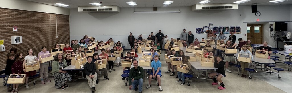 urtis Lumber joined our 4th grade classes earlier this month to build their very own tool boxes to take home! Our students and teachers love this activity and the students did an amazing job! There was a lot of independence, problem solving and hard work that went on. Some of Mr. Drew's high school 'Intro to Woodworking' students joined as well, to lend a helping hand. 