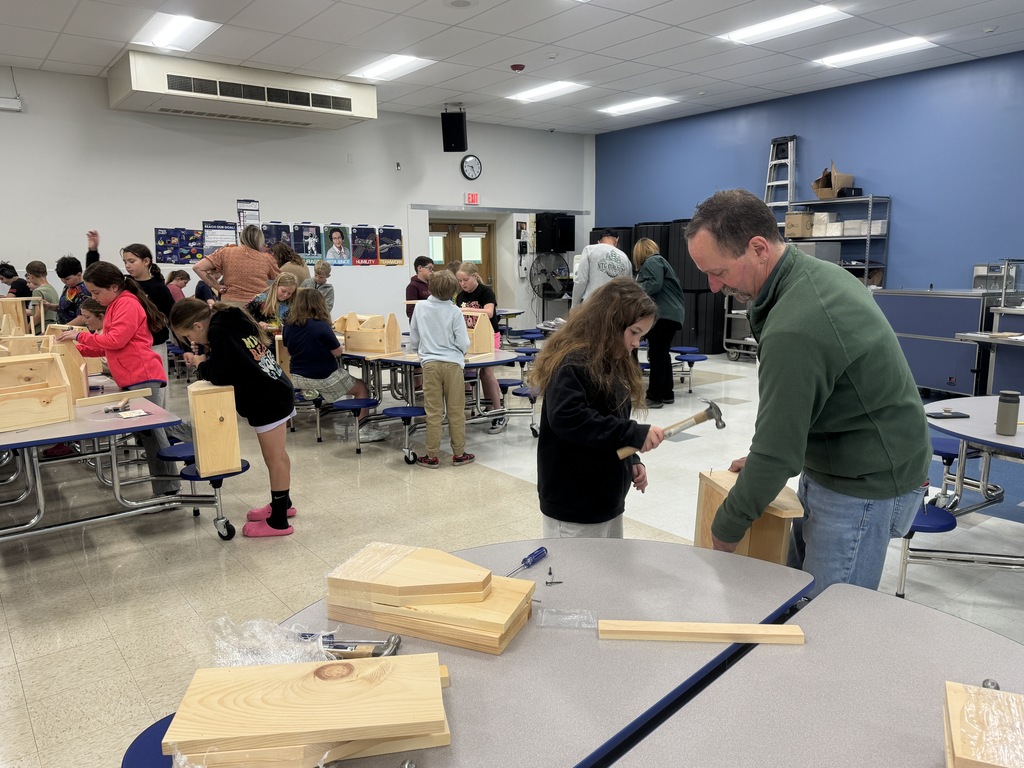 urtis Lumber joined our 4th grade classes earlier this month to build their very own tool boxes to take home! Our students and teachers love this activity and the students did an amazing job! There was a lot of independence, problem solving and hard work that went on. Some of Mr. Drew's high school 'Intro to Woodworking' students joined as well, to lend a helping hand. 