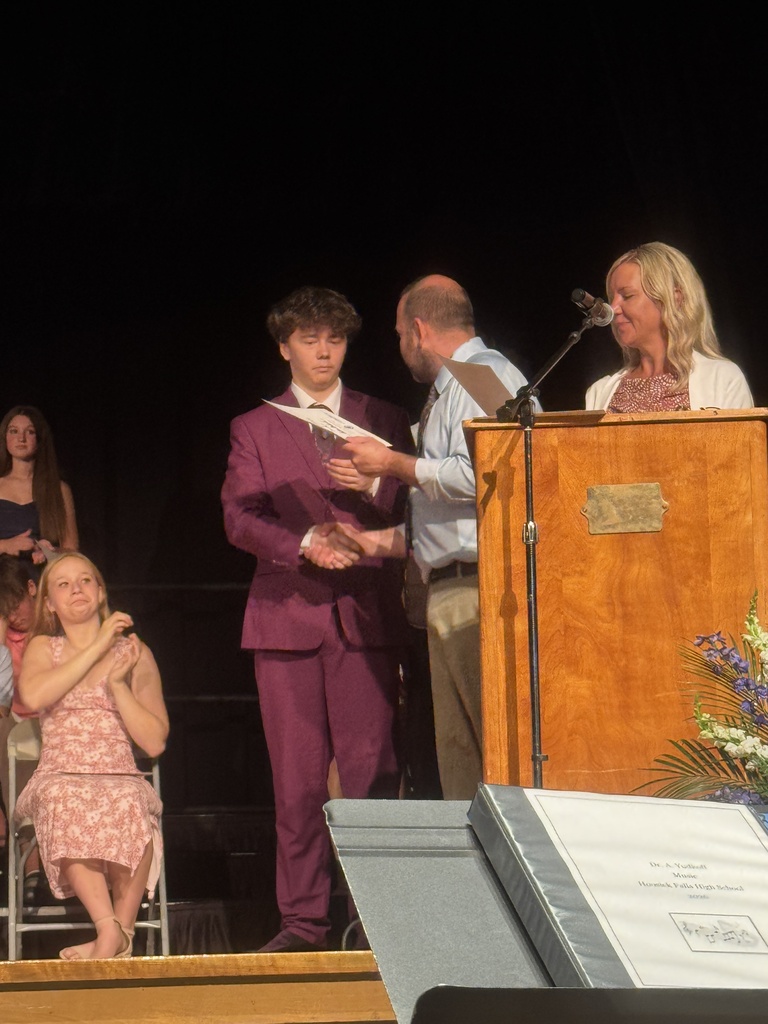 🐾🎓 Congratulations to our 8th-grade students on their 8th-grade graduation. We are proud of all you have accomplished and are excited to welcome you to Hoosick Falls High School. Best wishes as you begin this exciting new chapter as members of the Class of 2030!