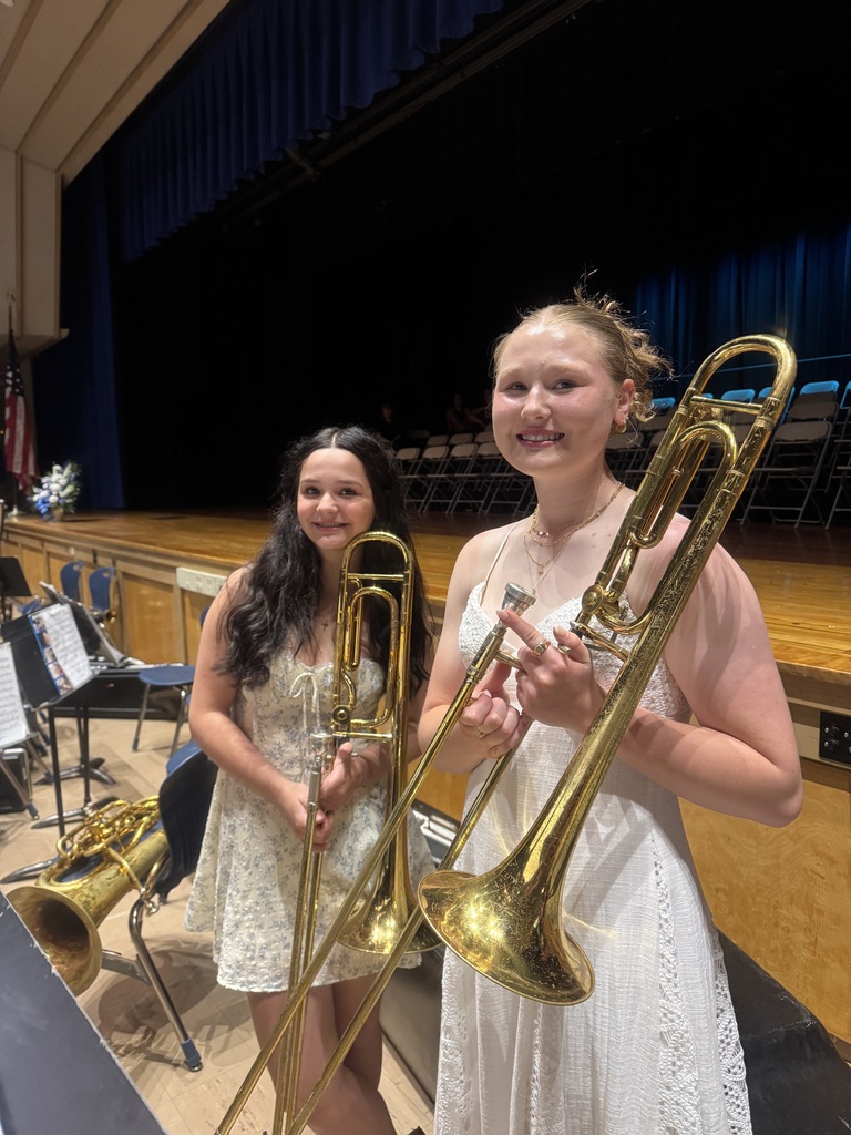 🐾🎓 Congratulations to our 8th-grade students on their 8th-grade graduation. We are proud of all you have accomplished and are excited to welcome you to Hoosick Falls High School. Best wishes as you begin this exciting new chapter as members of the Class of 2030!