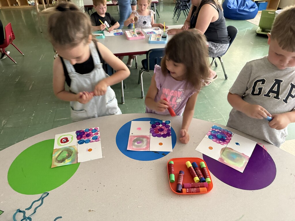 🎨 Our young artists have been hard at work! Over the past few weeks, students in Ms. Billera's Pre-K class explored the world of famous artists! They learned about their lives, the unique techniques they used to create their masterpieces, and the lasting impact they had on the art world. After studying each artist, the children had the opportunity to create their own inspired masterpieces using similar styles and techniques. Some of the artists they studied include: Pablo Picasso, Frida Kahlo, Yayoi Kusama, Wassily Kandinsky, and Piet Mondrian. The children enjoyed experimenting with colors, shapes, patterns, and different artistic techniques while expressing their creativity. We are so proud of the beautiful artwork they created and the enthusiasm they showed throughout this artist study! 🎨✨🖌️Thanks for sharing, Ms. Billera!