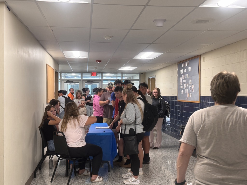 Thank you to everyone who joined us last night for our Elementary & Middle School Open House and High School Walk-Through! It was wonderful to see familiar faces, meet new families, and welcome everyone back. 📚 We hope those first-day jitters are turning into excitement! Our classrooms are ready, our staff is ready, and we can’t wait to see our Panthers back in the building. 🐾