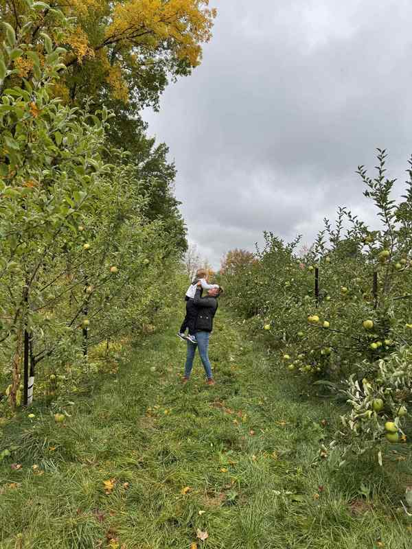 Terry's Orchard Field Trip