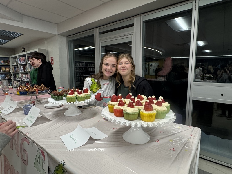 cupcake wars december 2025