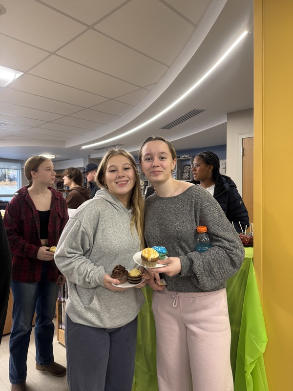 cupcake wars december 2025