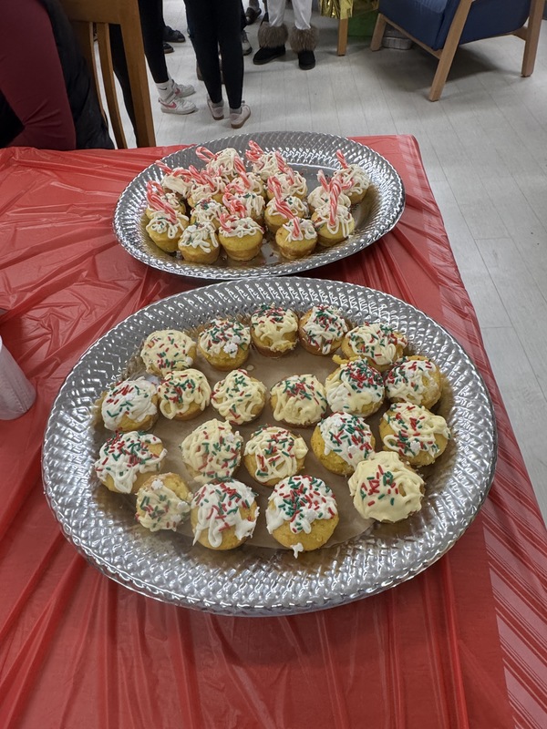 cupcake wars december 2025