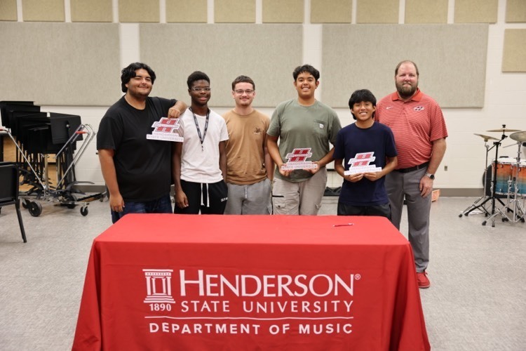 Hope High Band Students Earn Henderson State University Scholarships 🎶