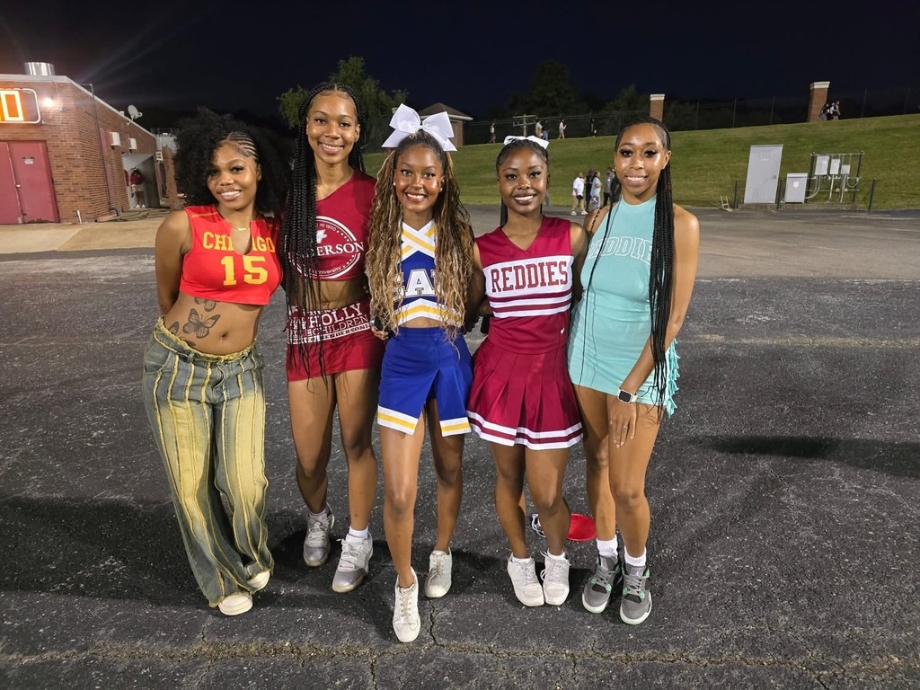 Hope Alum Chyna Tolliver, Tanasia Young, Kennedy Phillips, Siarra Rankin, and Madison McClenton