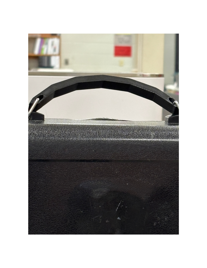 Instrument case handle
