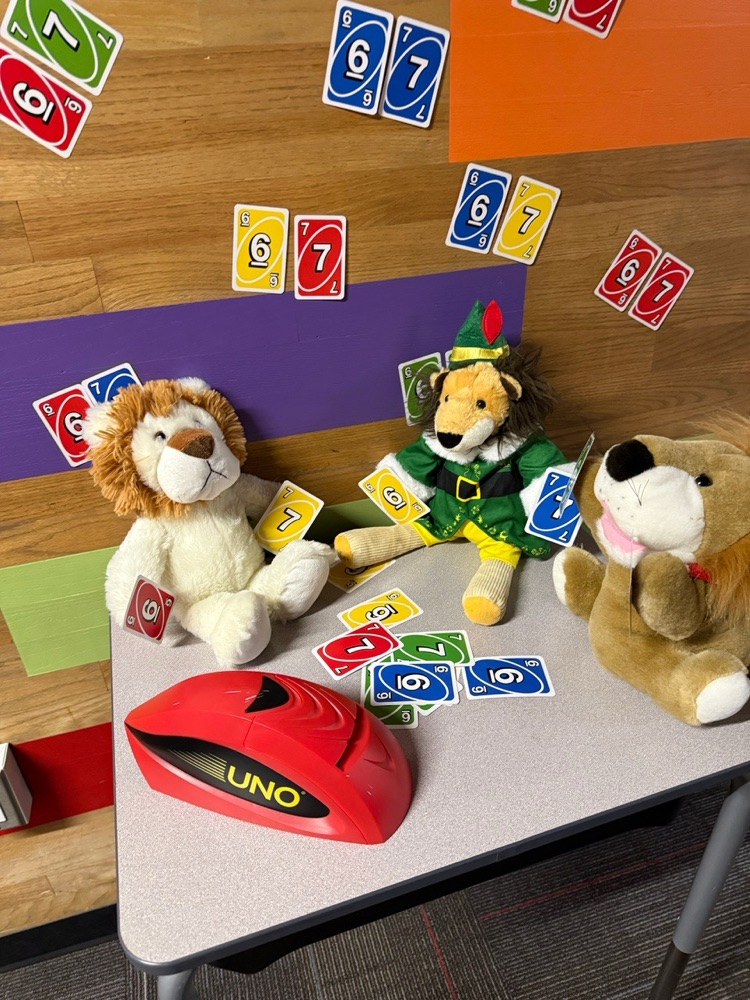 Lincoln Lion mischief!