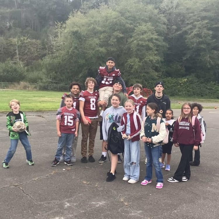 students outside in spirit wear
