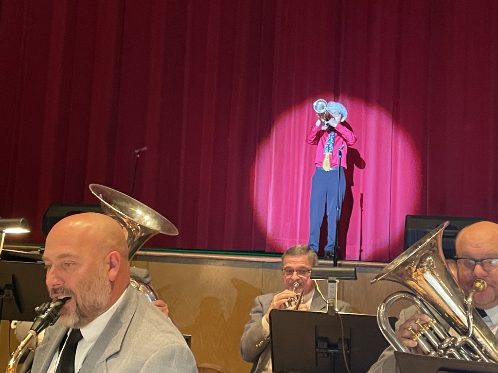 Howland students performing and watching