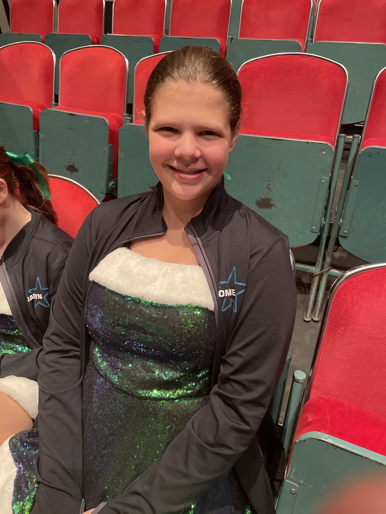 Howland students performing and watching