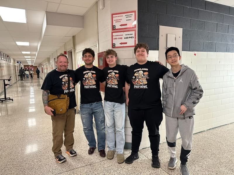  High school students competing in an academic quiz competition