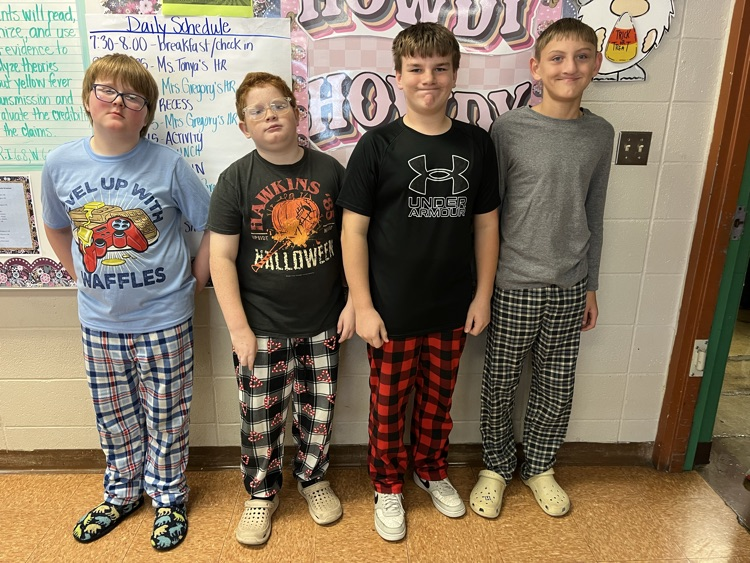 💚🏈 Homecoming Spirit Week💚🏈 Day 1 Pajama Day