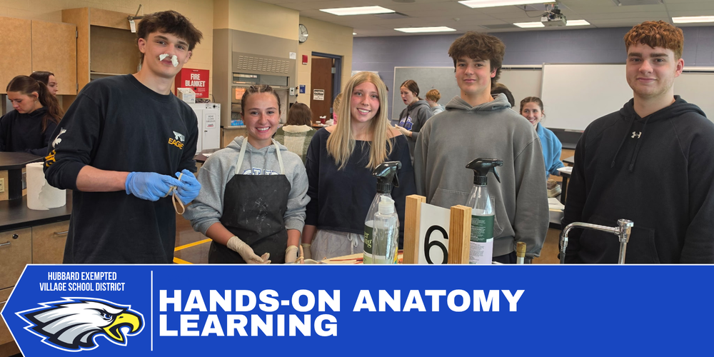  Hubbard Students Begin Fetal Pig Dissections in Anatomy Class