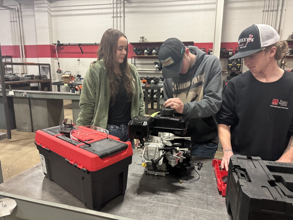 Hubbard students tour TCTC programs