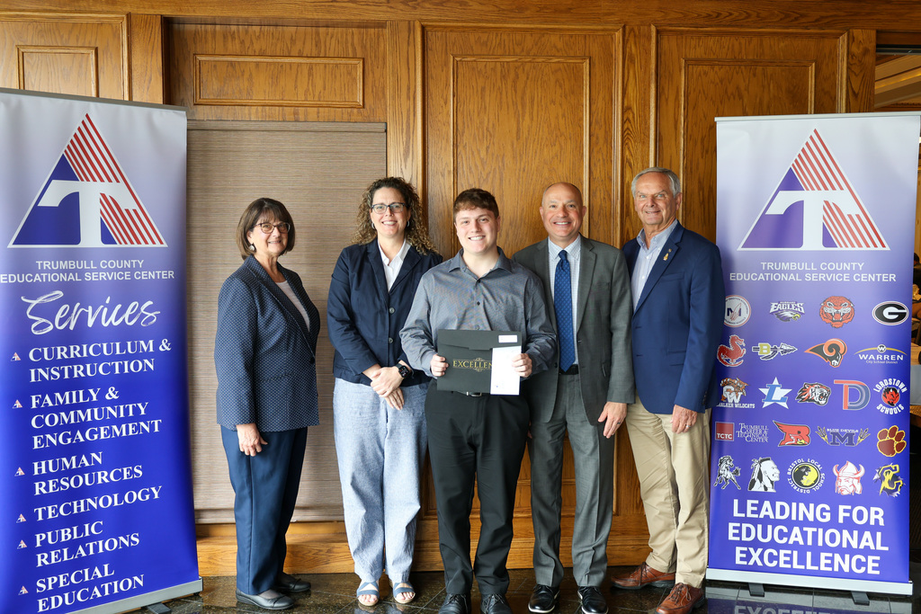 eli bar recognized