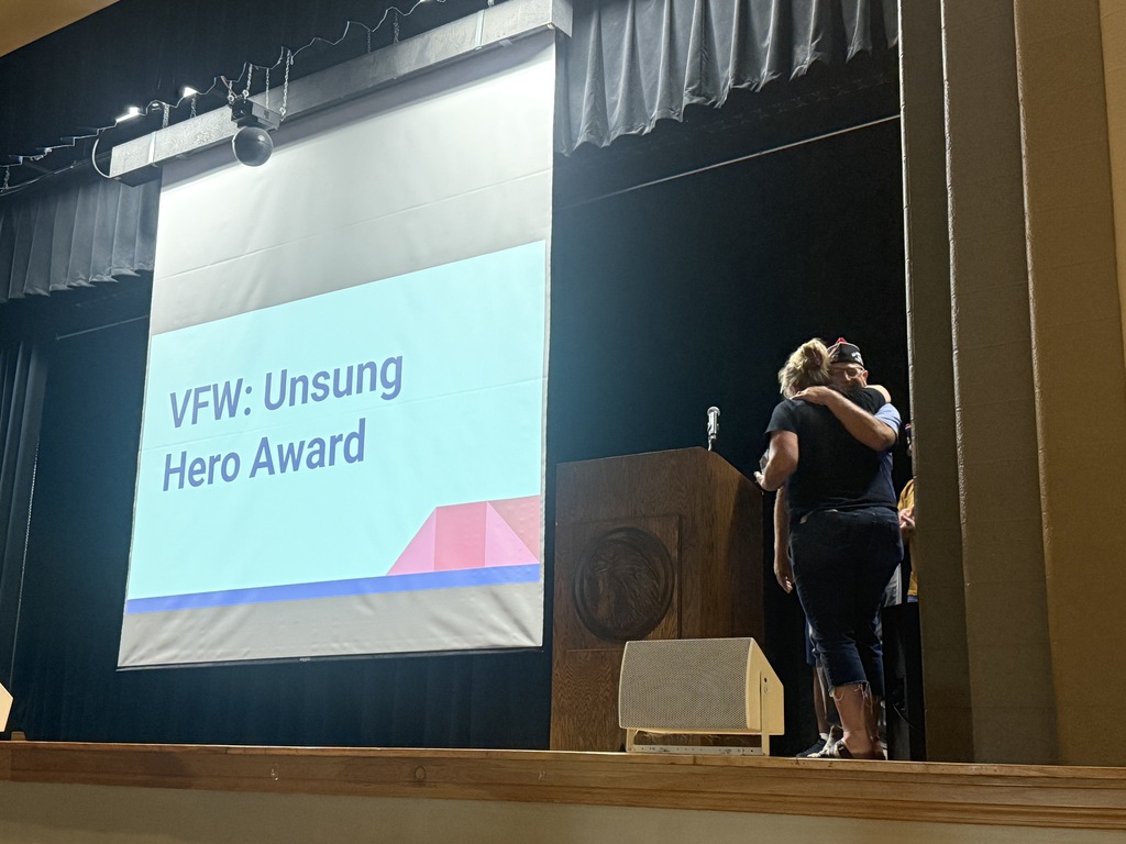 Connie Swartz poses with representatives from Hubbard VFW Post 3767 after receiving the VFW Unsung Hero Award. The award recognizes her dedication to Hubbard Schools as a classroom paraprofessional, bus driver and building support staff member.