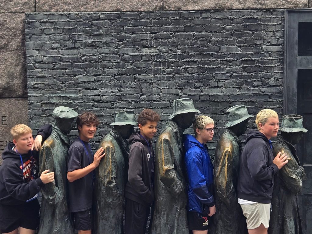 MLK, FDR & Jefferson Monuments and WWII Memorial