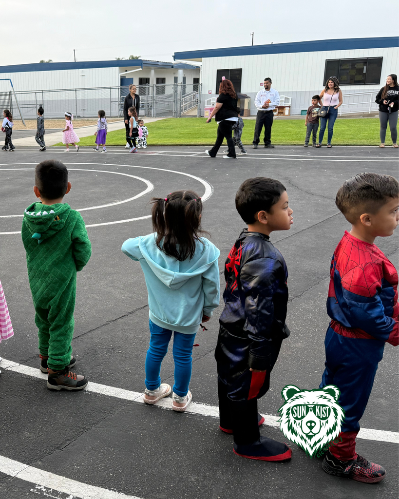 kids celebrating Halloween