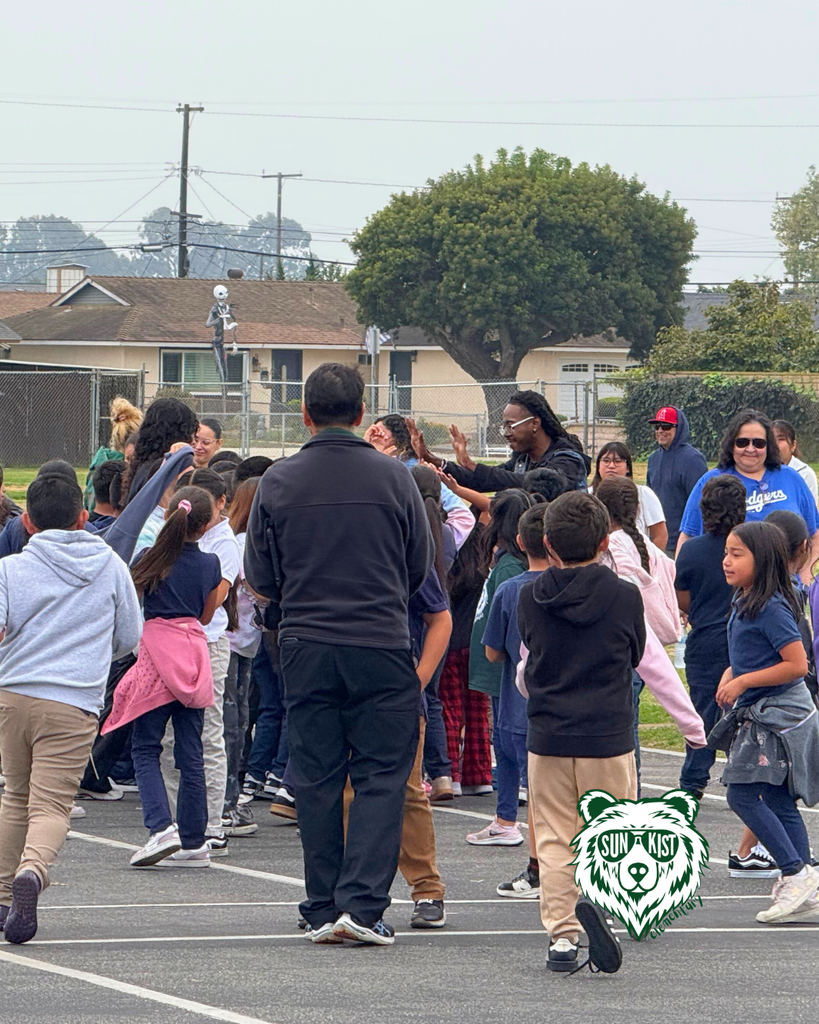 kids celebrating completing  hip hop dance class
