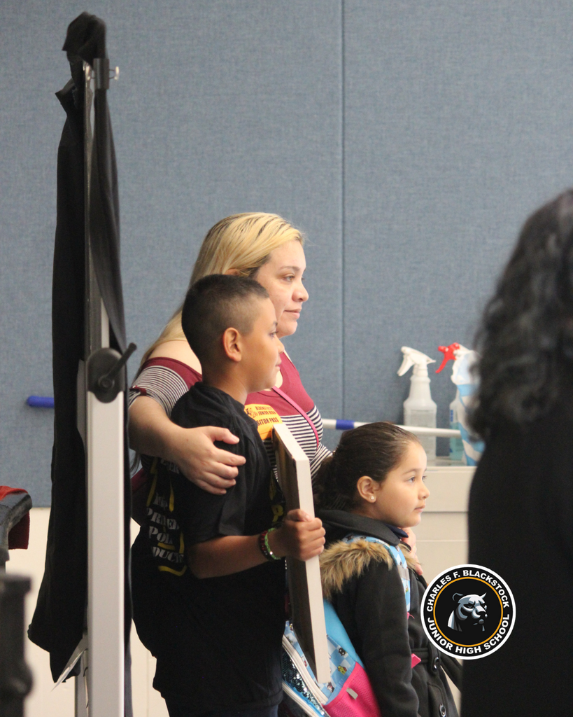 families taking pictures