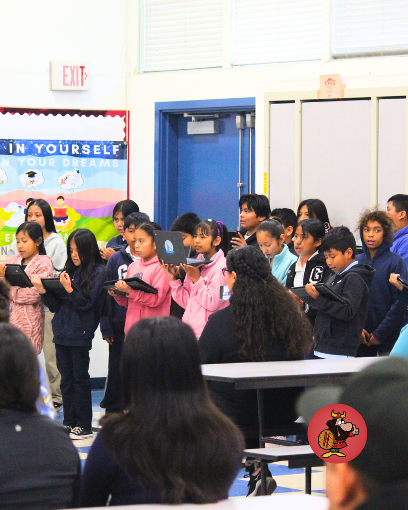 kids performing at event