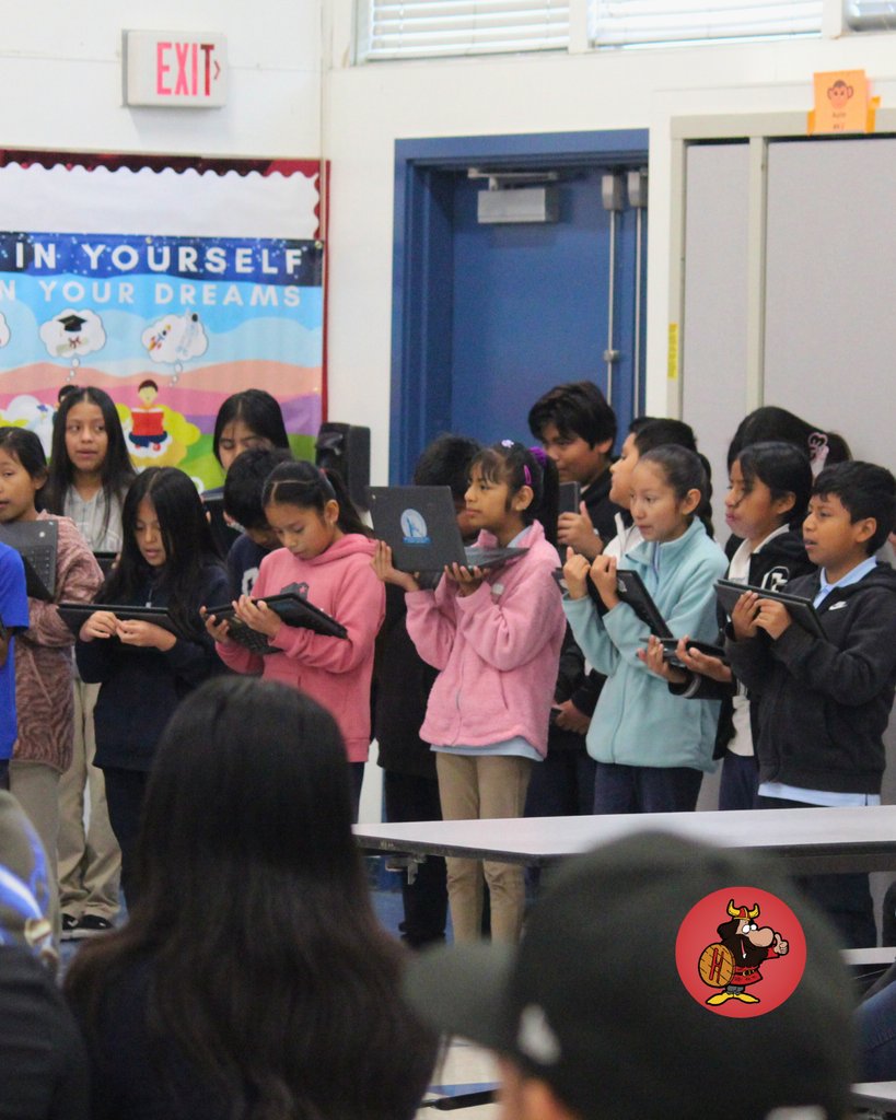 kids performing at event