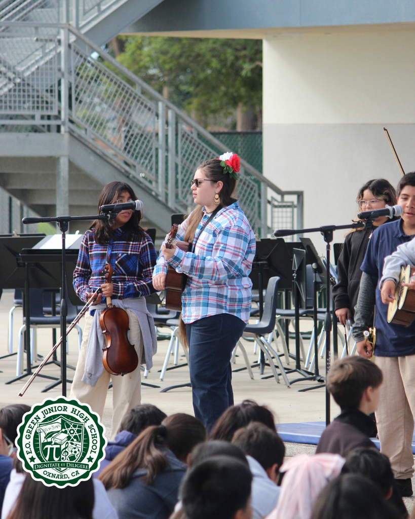 kids performing at event