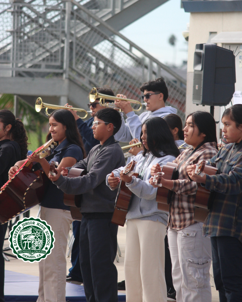 kids performing at event