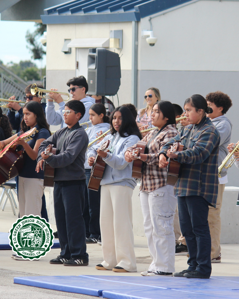 kids performing at event