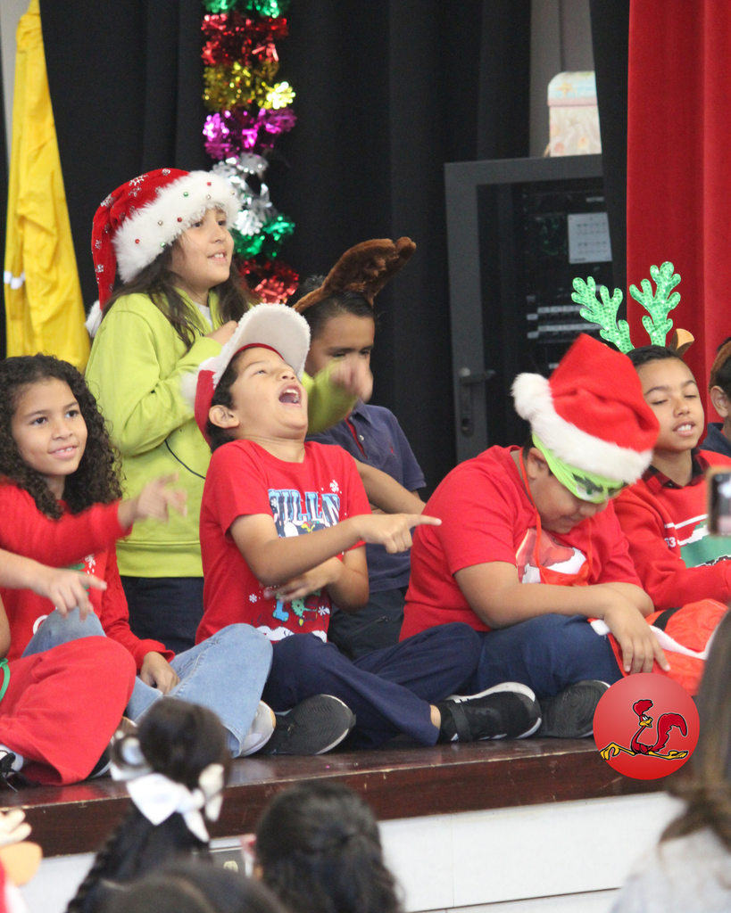kids performing at event