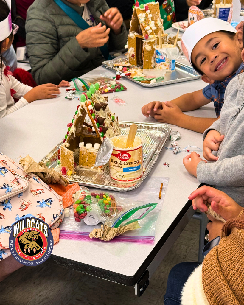 students enjoyed a festive Gingerbread House Family Activity