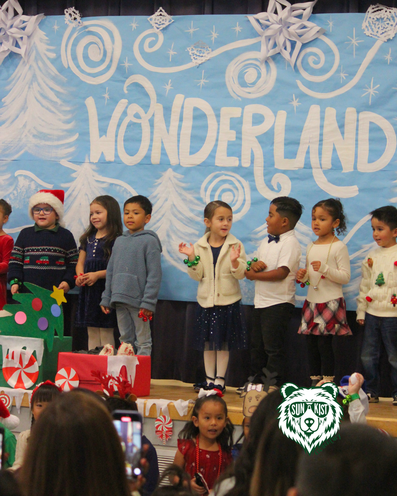 kids performing at event