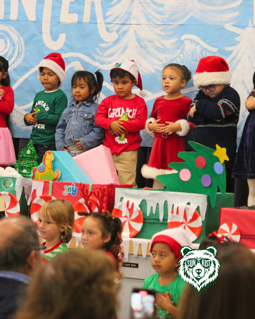 kids performing at event