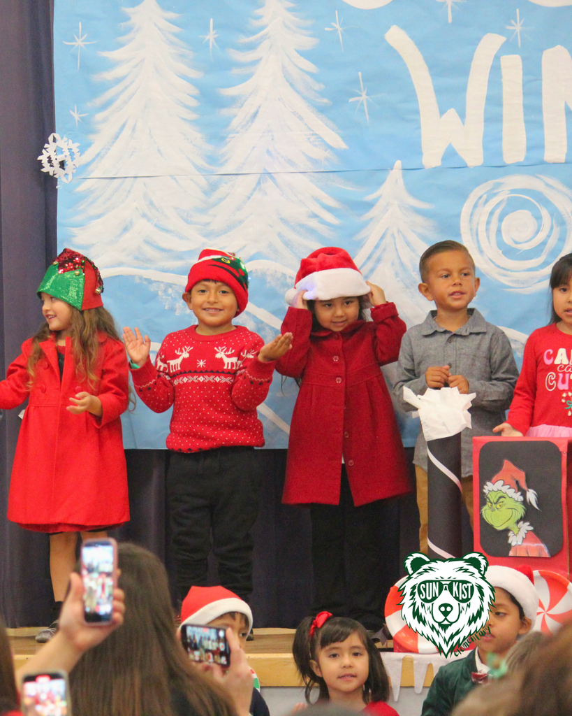 kids performing at event