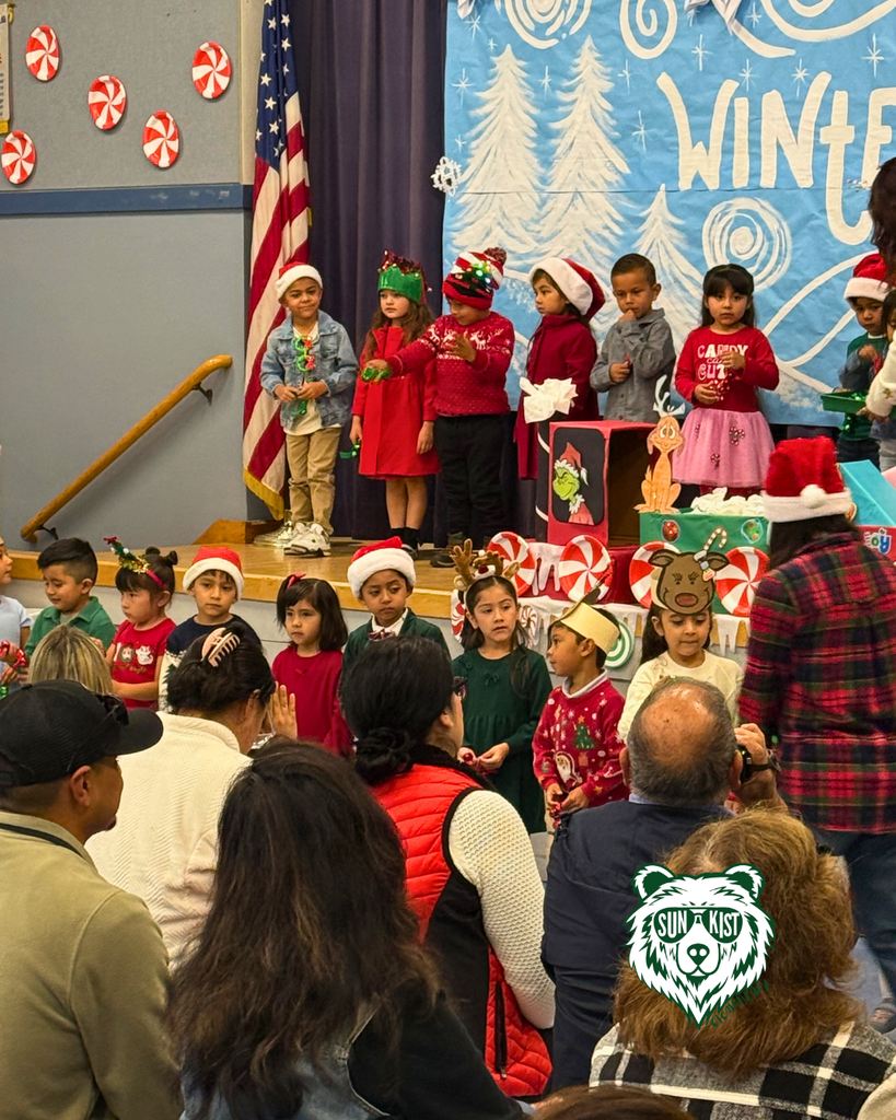 kids performing at event