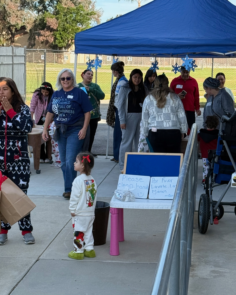 preschool winter celebration with student, parents and teachers