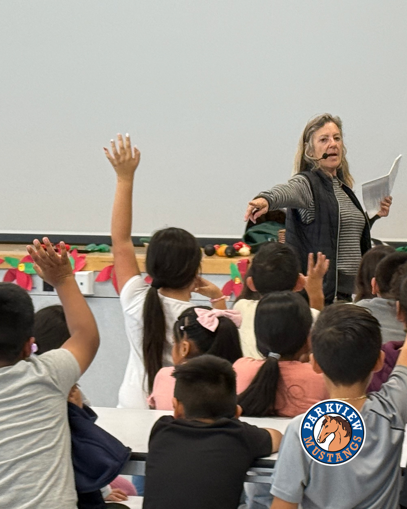  Students attending a SEEAG assembly