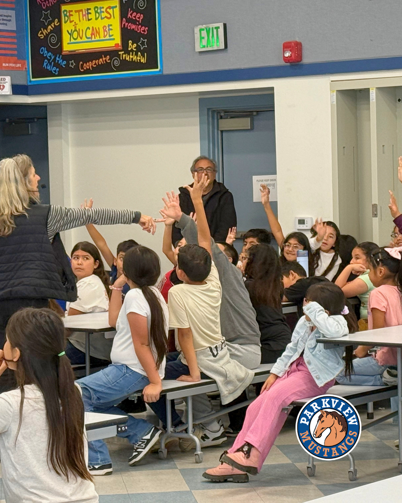  Students attending a SEEAG assembly
