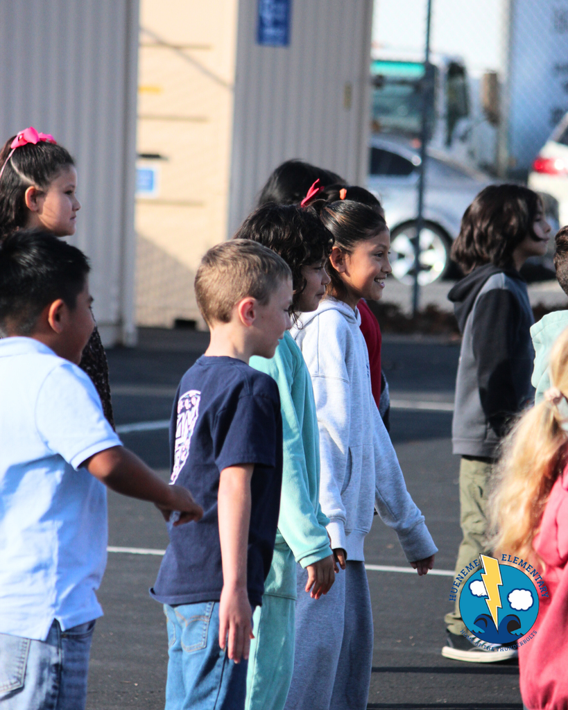 kids performing at event