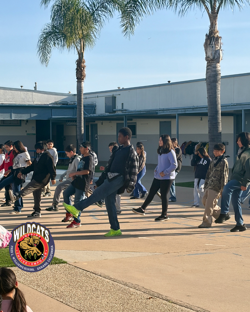 kids performing at event