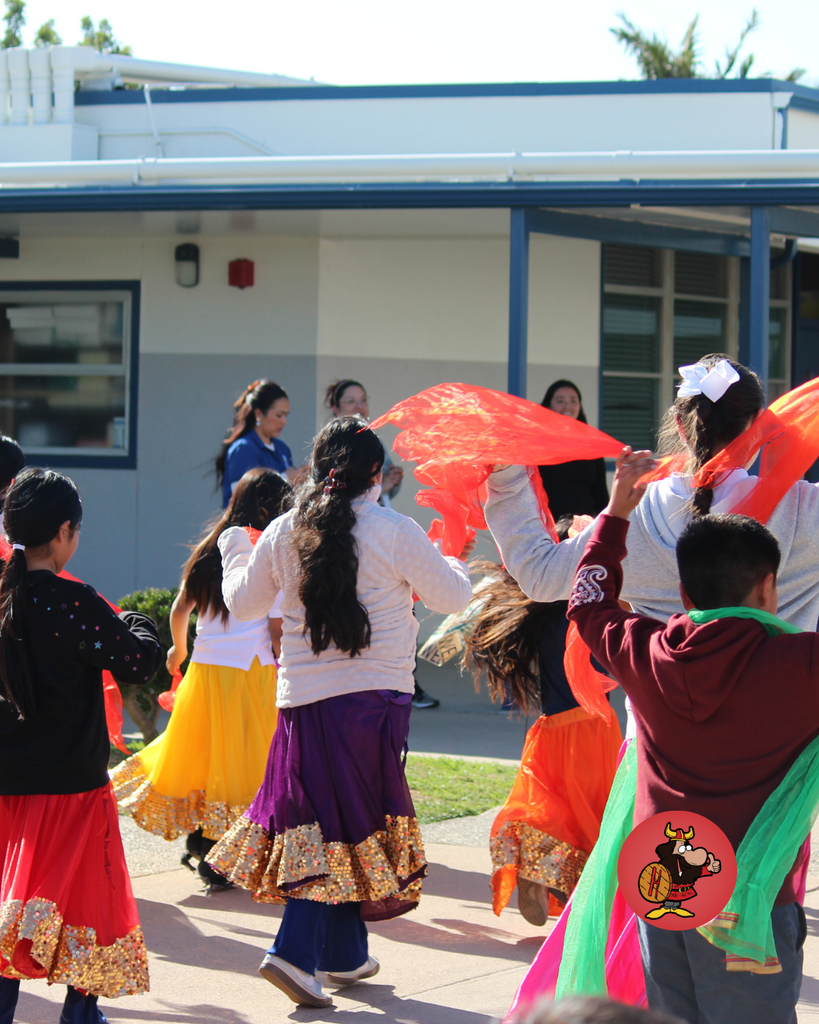 kids performing at event
