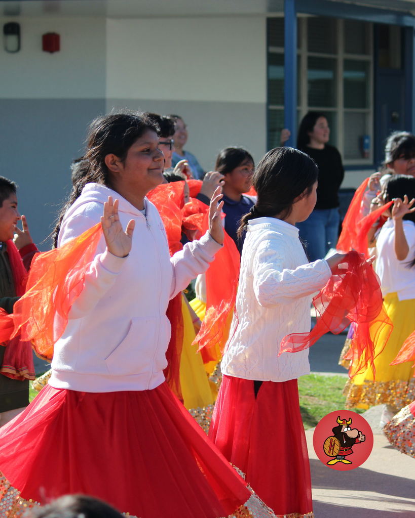 kids performing at event