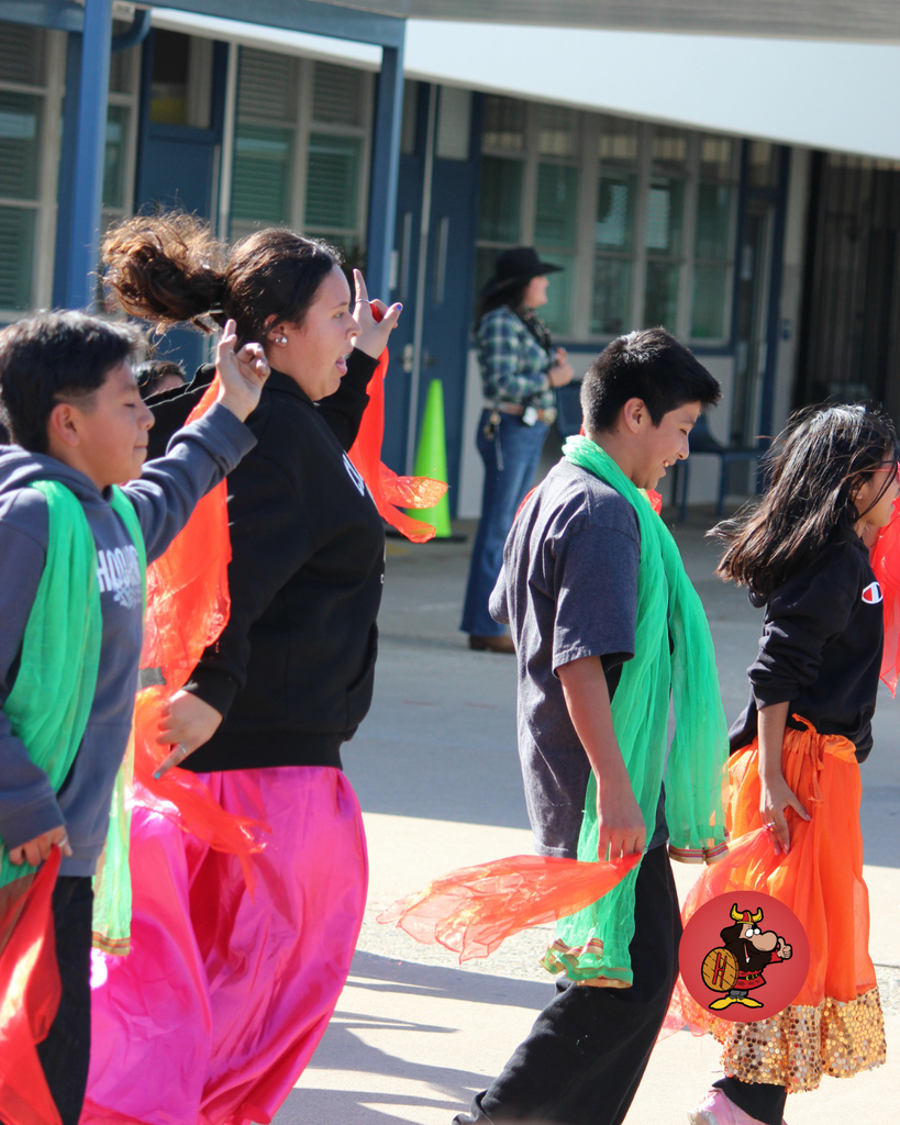 kids performing at event