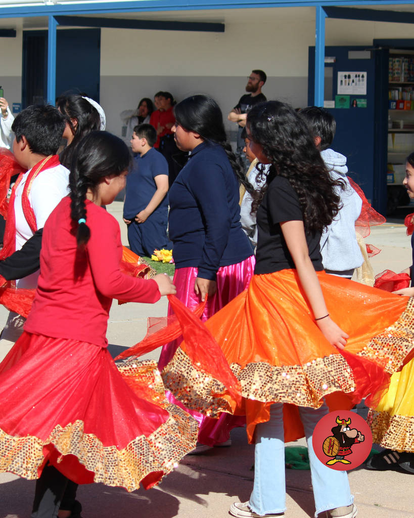 kids performing at event